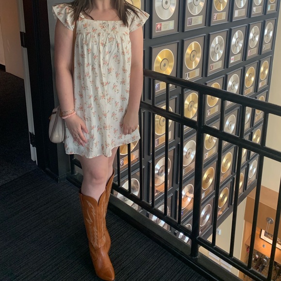 Floral Cream Dress - As U Wish - Medium - Picture 6 of 6